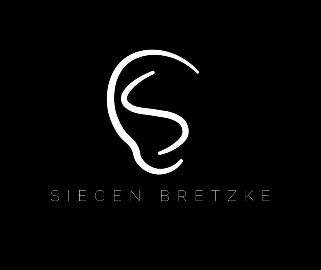 Sounds Like Siegen. Personal Identity Logo. 2018. A combination of a Sine wave to represent Siegen&#39;s name and passion for capturing the magic of audio.